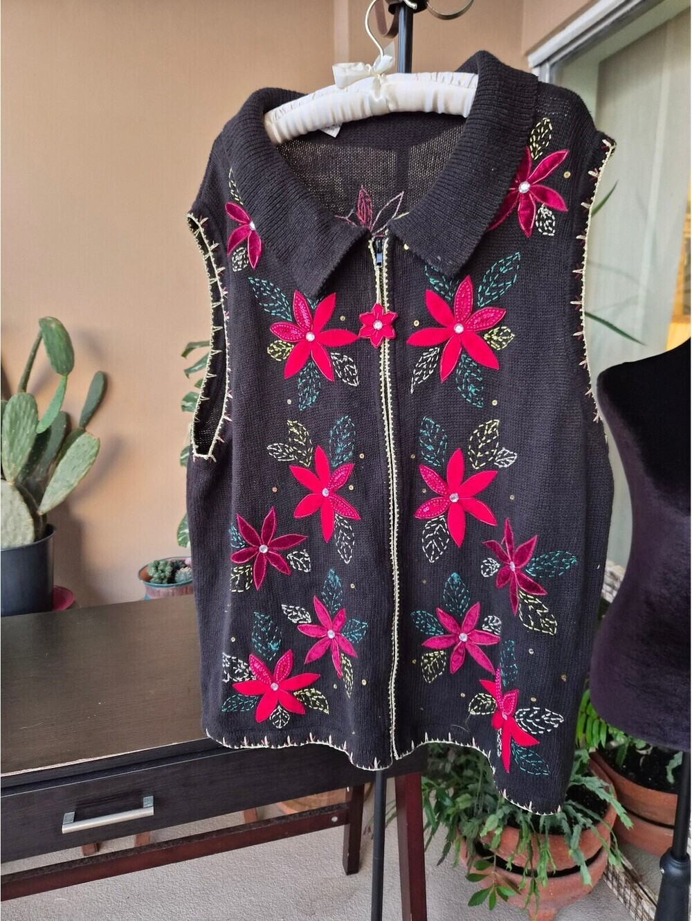 White Stag Plus 22W 24W Floral Embellished Zip Sweater Vest Ramie Cotton